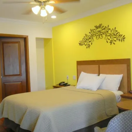 FairBridge Inn & Suites Gateway to Yosemite