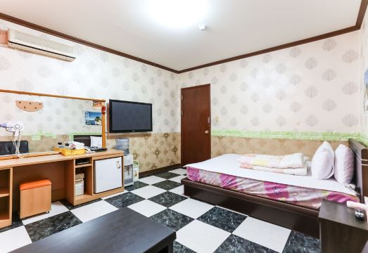 2. 강릉 경포대 동..