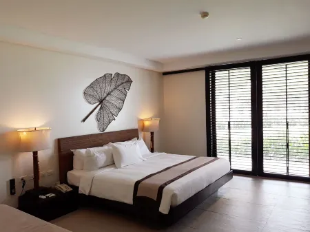 Hotel Kamana Sanctuary Resort and Spa Отели рядом с достопримечательностью «Университет Филиппины Экстеншен Програм ин Олонгапо»