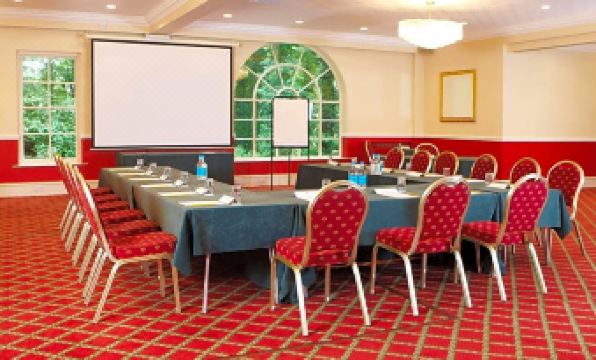 7. 홀 가스 호텔 ..