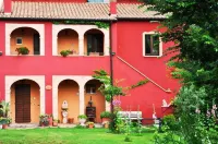Agriturismo Isola Dei Calanchi - Guest House