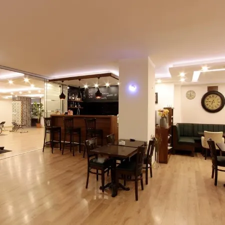 Upart Home