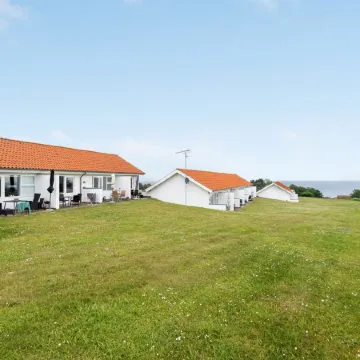 "Roger" - 400m from the Sea