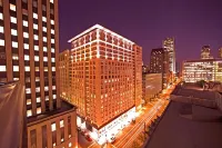 Embassy Suites by Hilton Montreal Hotels in der Nähe von Arena Fleury
