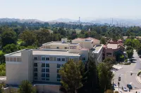 Hyatt Regency Valencia Hotels near Pyramid Lake