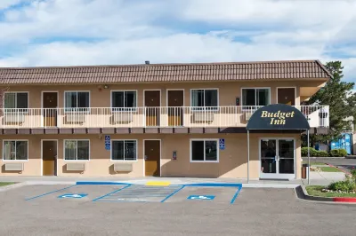 Budget Inn Expressway Hub Hotels near Walmart