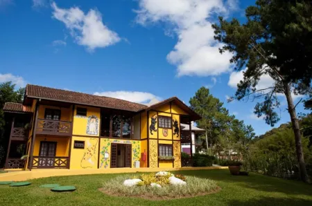 Village le Canton Отели рядом с достопримечательностью «Teresópolis»