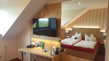 Landhotel BurgenBlick