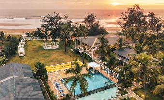 Foxoso la Beach Resort, Morjim