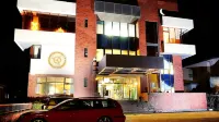 Hotel Katsuho Hotels in Сібукава