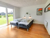 "Thorfin" - 200m from the Sea