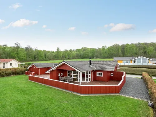 "Henrijette" - 200m from the Sea Hotels in Sjolund