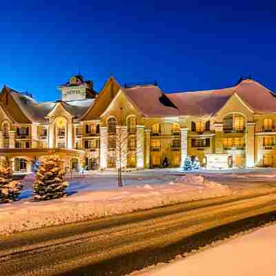 Hotel Vallea Bromont Hotel Exterior