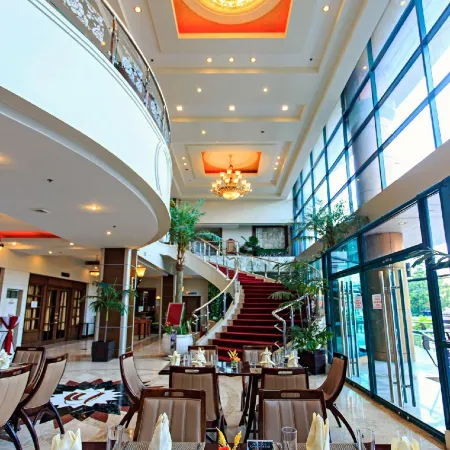 Sarrosa International Hotel and Residential Suites