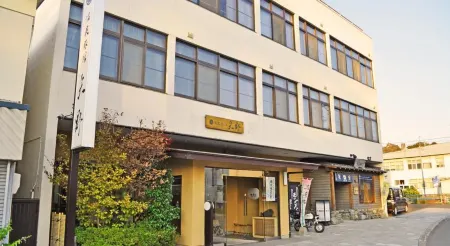 Onsen Ryokan Yano Отели рядом с достопримечательностью «Ryuunin»