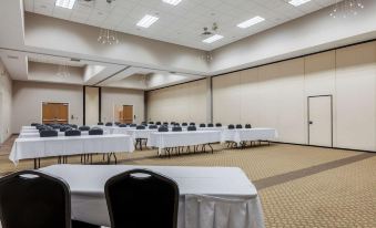 Comfort Suites Johnson Creek Conference