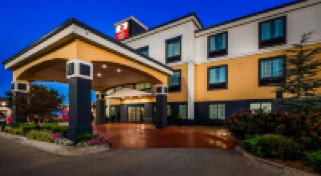 Best Western Plus Barsana Hotel & Suites Hotels near May Square