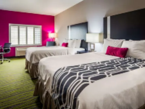 Best Western Plus Dilley Inn  Suites Hotels in Dilley