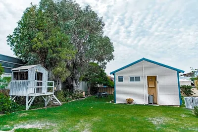 Dongara Hotel Motel