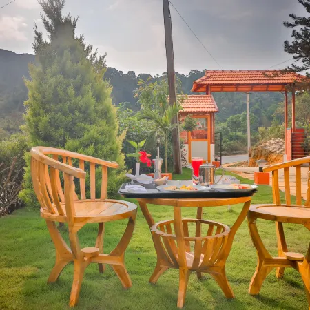 Hill Crest Resort - Coorg