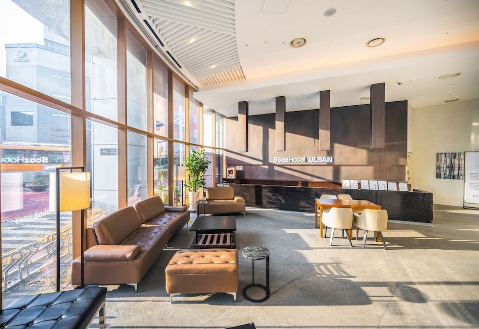 3. 스타즈 호텔 울..