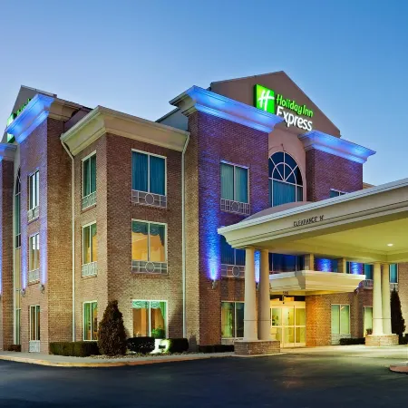 Holiday Inn Express & Suites LIVE OAK by IHG