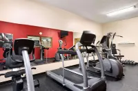 Country Inn & Suites by Radisson, Kearney, NE - Fitnessstudio