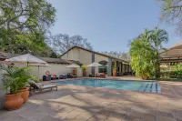Protea Hotel Livingstone - Kolam Renang