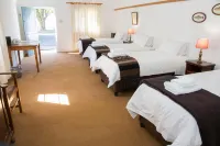 Roode Bloem Farm House Graaff-Reinet 호텔