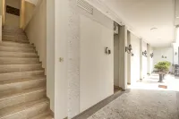 RedDoorz Plus Near Gembira Loka Zoo 2