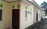 Rumah Charsy Homestay Hotels in Sungailiat
