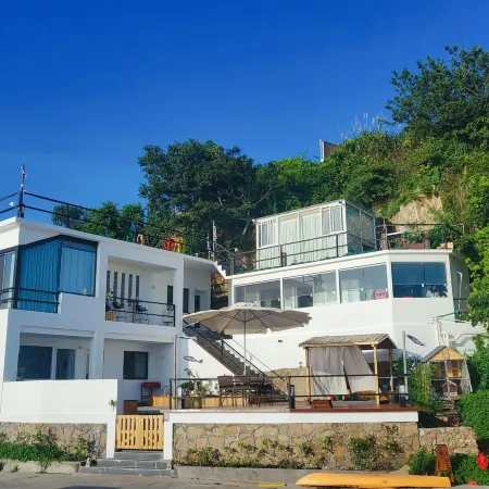 Zhouwen Waterside Scenic Villa