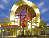 Grand Country Waterpark Resort Hotel dekat Branson Convention Center
