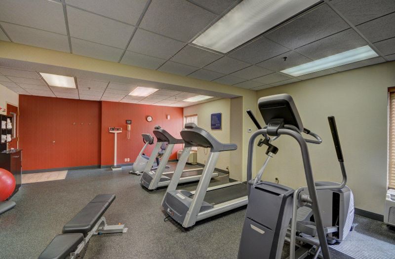 Hampton Inn Indianapolis-South photo 3