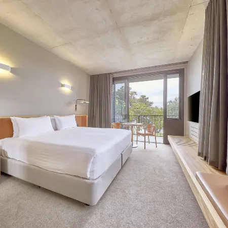 Wonil Hotel Perth - Handwritten Collection