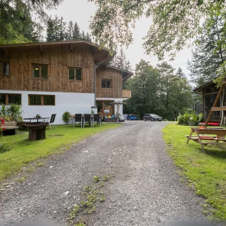 Alpenchalet Silbertal Отели в г. Блуденц
