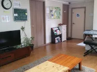 鳥巢旅館弘大-僅限外國人 麻浦区厅附近的飯店