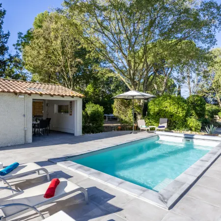 Le Clos Saint Emilie (Tennis & Piscine)