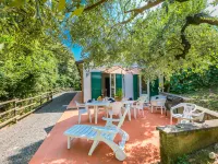 Podere Gli Olivi Hotels near Parco di Villa Godilonda