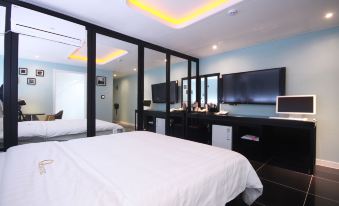 Gimje Q Drive Self Check-in Motel