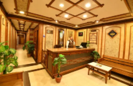 Hotel Channi Raja at Mall Road Hotels in Nainital