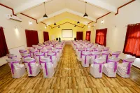 Chira Meadows Ecoresort, Dapoli - Boutique