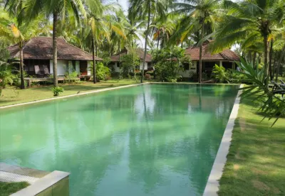 Kanan Beach Resort Hotels near Poliyam Thuruth Eco Village ( പൊലിയം തുരുത്ത് )