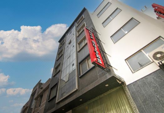 Hotel Hsp Suites - Housity