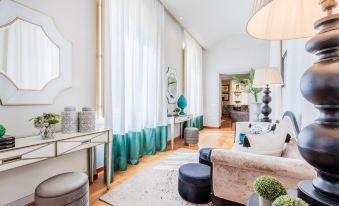 'Amaretti' Luxury Apartment in Lucca
