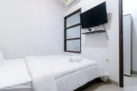 Limo Depok Residence RedPartner Hotels in Limo