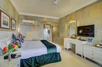 Ravine Hotel