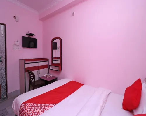 Karunamoyee Guest House