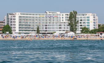 Hotel Neptun Beach
