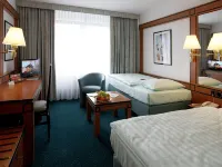 Hotel Amadeus Frankfurt Hotels near Fechenheim